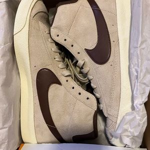 NIB Nike Blazer Mid 77 Light Chocolate Size 11 Men 12.5 Women